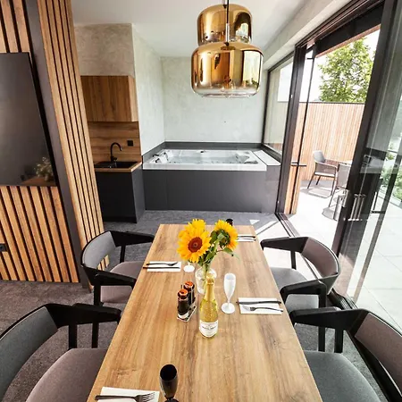 Kras 4* يدوفنيتسيه
