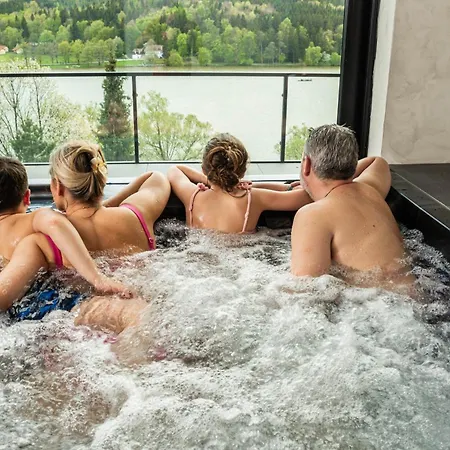 Hotel Kras 4*