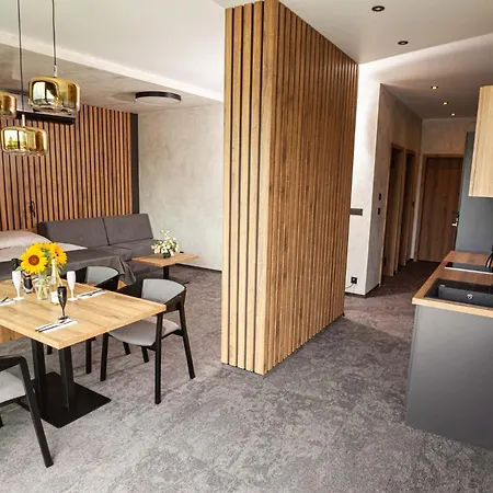 Hotel Kras 4*
