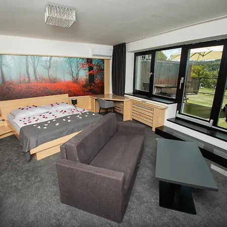 Kras Hotel 4*
