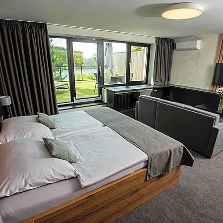 Kras Hotel 4*
